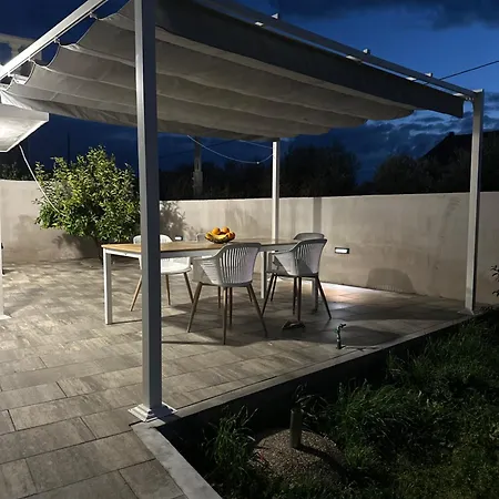 Delija Apartmans Appartamento Bibinje
