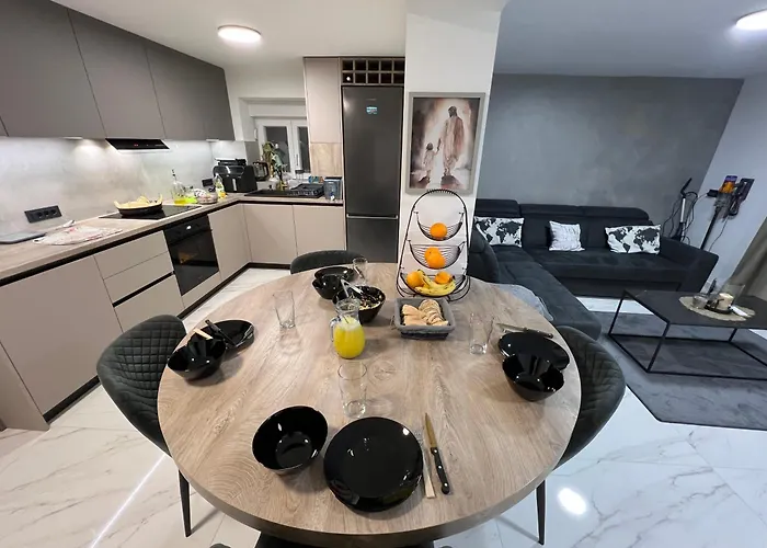 Delija Apartmans * Bibinje