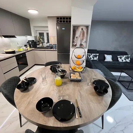 Delija Apartmans * Bibinje